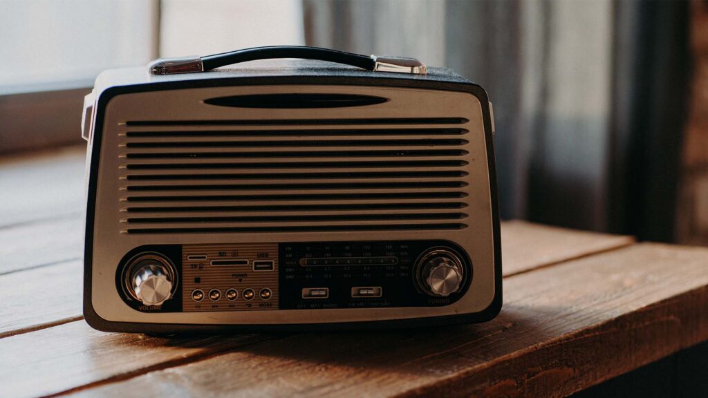 Hoe verloopt een radiocampagne? Van gesprek tot uitzending